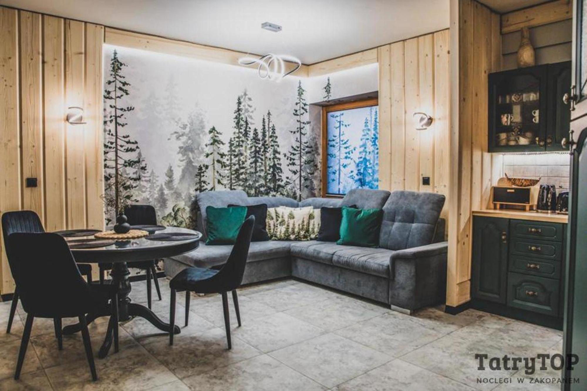 Two-Bedroom Deluxe Apartment Balcony